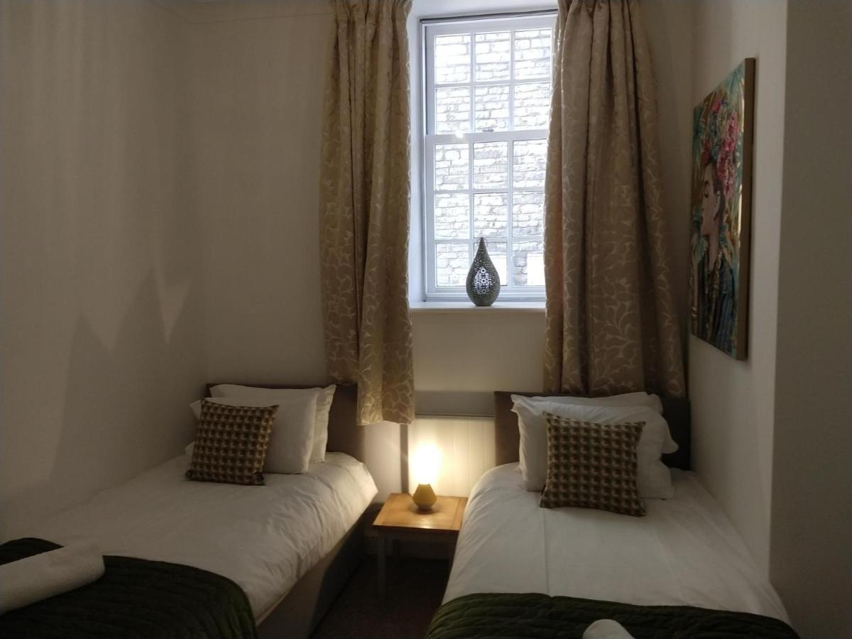 All Saints 2 Bed Apartment In Central Stamford With Parking Extérieur photo